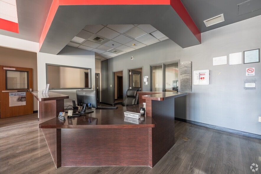 More Photos Of 1501-1503 E Calvada Blvd, Pahrump Medical For Sale