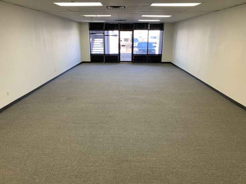 More Photos Of 3101-3121 Kintzley Ct, Laporte Storefront Retail Office For Lease