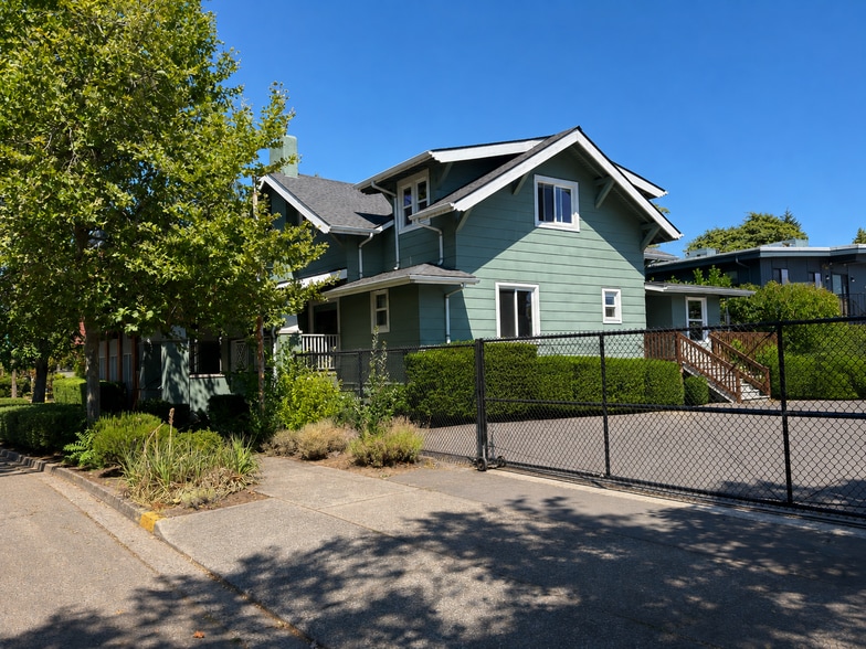 More Photos Of , Eugene Office For Sale
