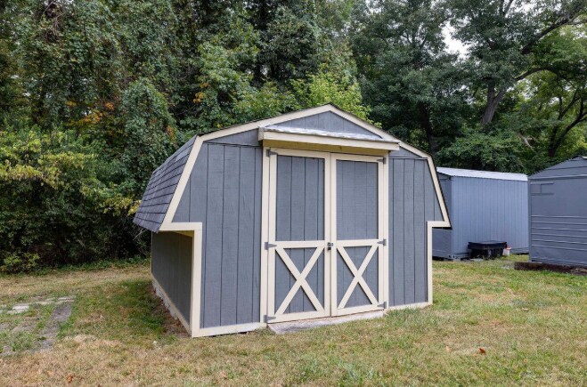 More Photos Of 5223 John Marshall Hwy, Linden Flex For Lease