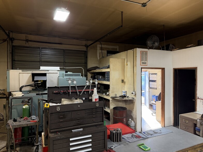 More Photos Of 2800 E 2nd St, Newberg Self Storage For Sale