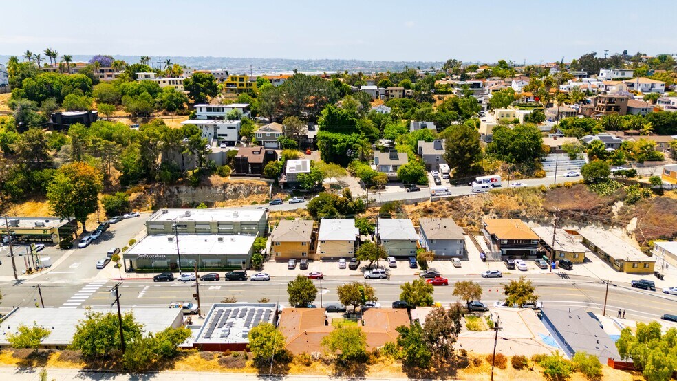 More Photos Of 3139 Reynard Way, San Diego Apartments For Sale
