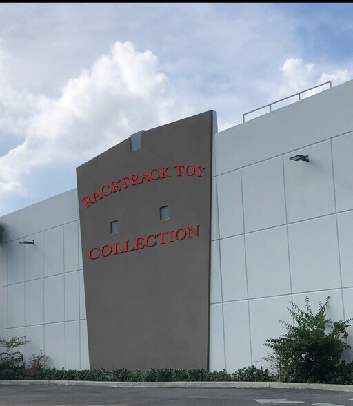 Primary Photo Of 1770 SE 38th Ave, Homestead Warehouse For Sale