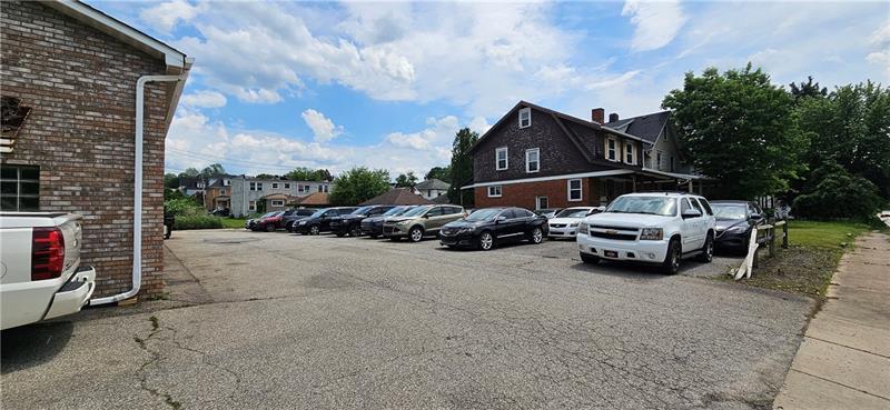 More Photos Of 340 Industrial Blvd, New Kensington Warehouse For Sale