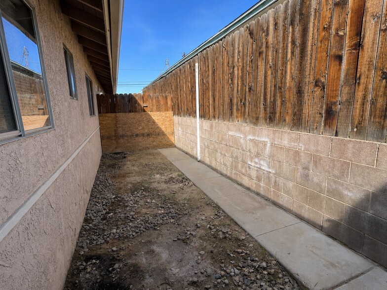 More Photos Of 4320 Columbus st, Bakersfield Multifamily For Sale