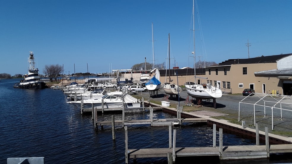 More Photos Of 800 S Washington Ave, Ludington Marina For Sale