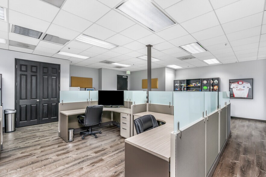 More Photos Of 6B Liberty, Aliso Viejo Office For Sale