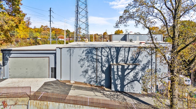 More Photos Of 50 Rockland Rd, Norwalk Warehouse For Lease