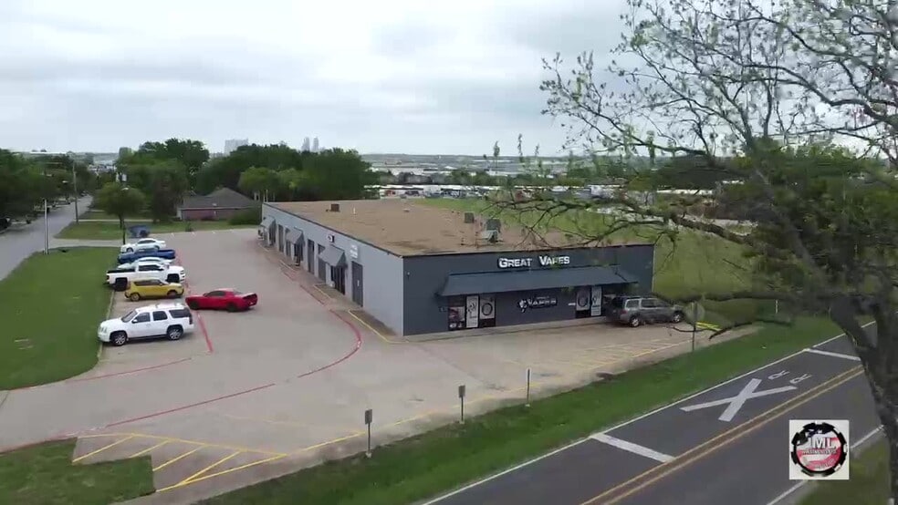 More Photos Of 300 Bryant Ave, Midlothian Light Distribution For Lease