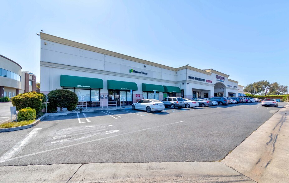 More Photos Of 9562-9580 Garden Grove Blvd, Garden Grove Storefront Retail Office For Lease
