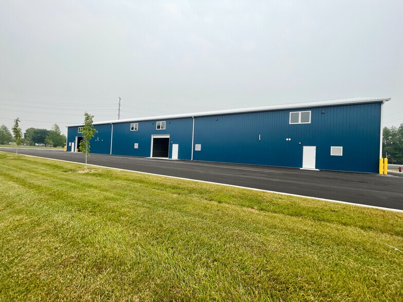 More Photos Of 689-699 Horsepond Rd, Dover Warehouse For Lease