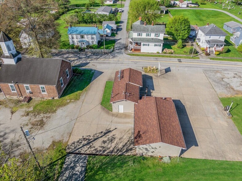 More Photos Of 212 Pine St, Jefferson Carwash For Sale