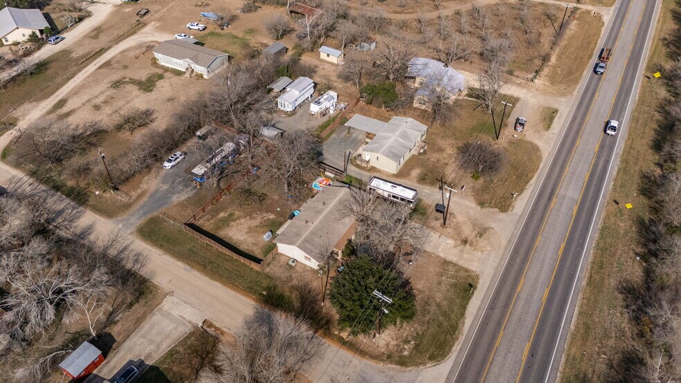 More Photos Of 505 TX-173, Hondo Multifamily For Sale