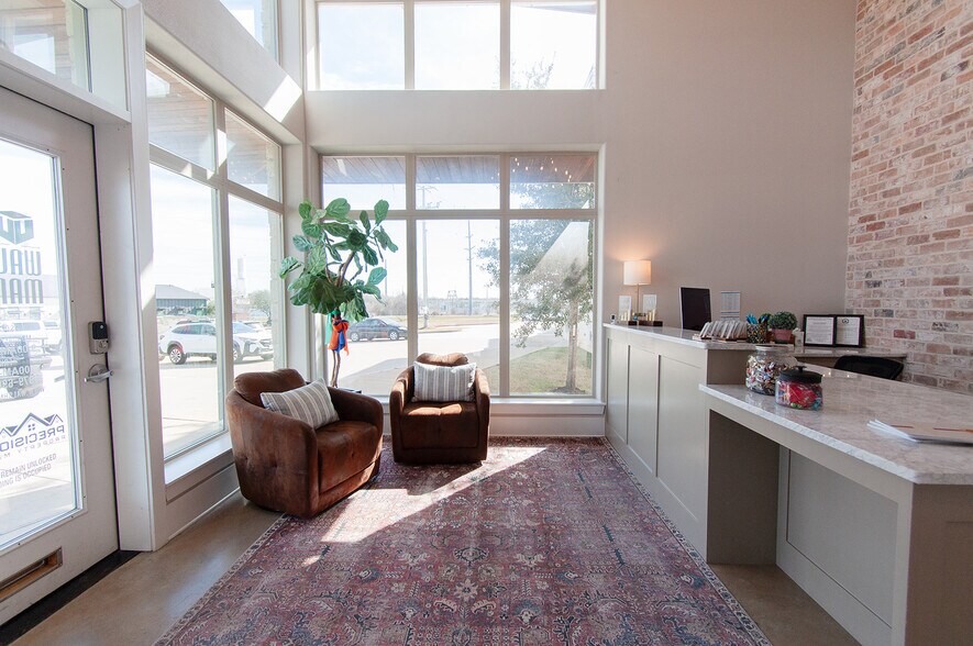More Photos Of 1645 Greens Prairie Rd W, College Station Office For Sale