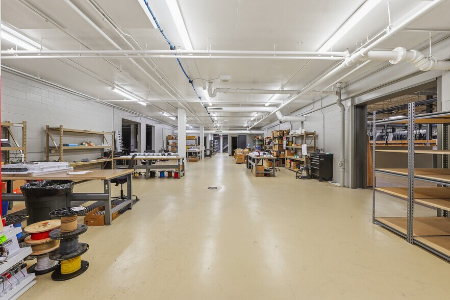 More Photos Of 424 E Oshkosh St, Ripon Manufacturing For Sale