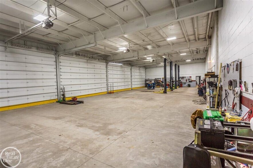More Photos Of 3519 Military St, Port Huron Industrial For Sale