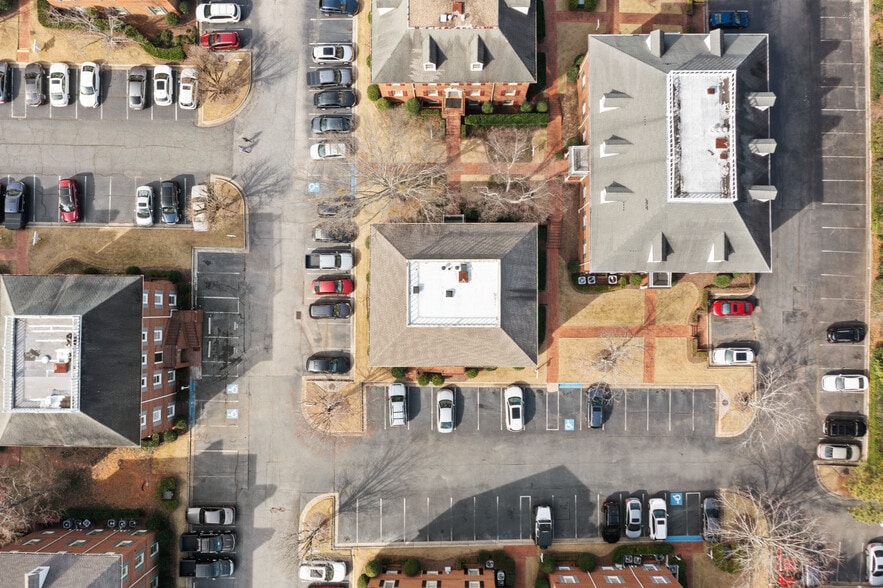 More Photos Of 750 Bld 14 NE Hammond Dr, Atlanta Office For Lease