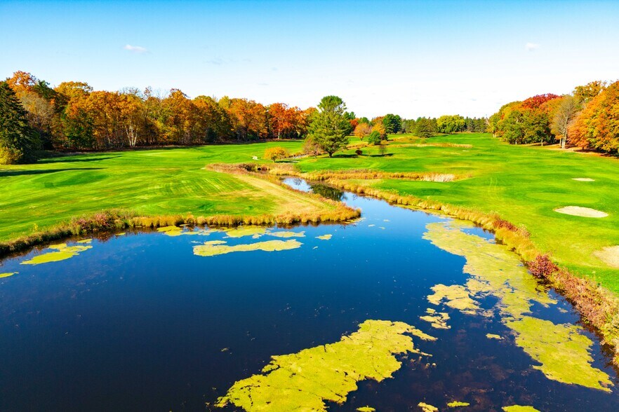 More Photos Of 7751 Cedar Lake Rd, Oscoda Hotel For Sale