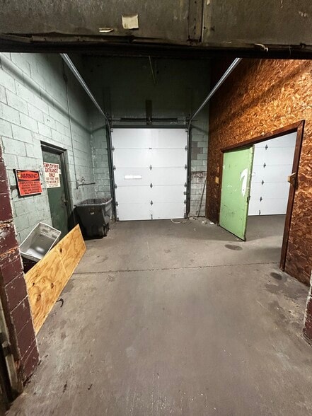 More Photos Of 181 Conant St, Pawtucket Manufacturing For Lease