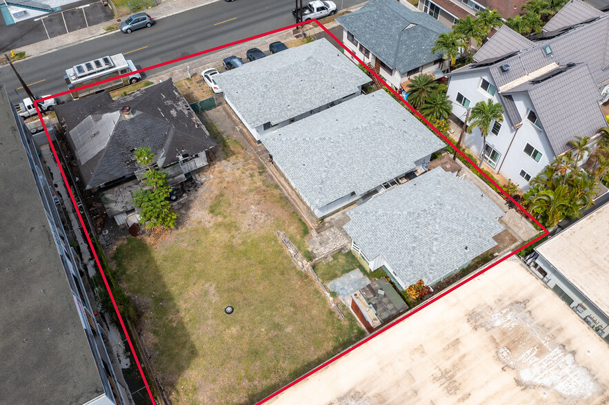 Primary Photo Of 2118 Citron St, Honolulu Apartments For Sale