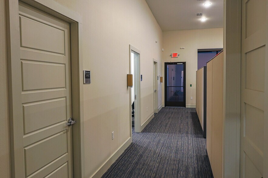 More Photos Of 5004 122nd St, Lubbock Office Residential For Sale