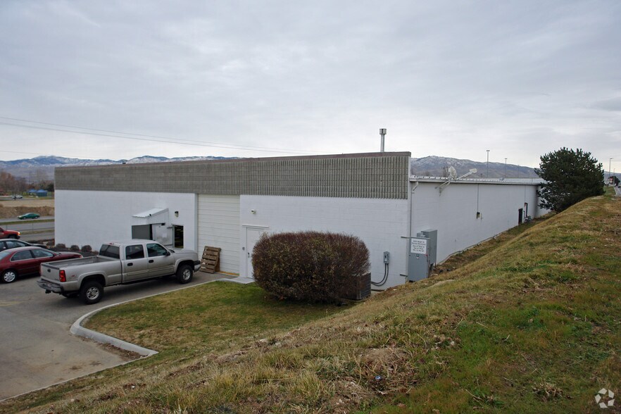 More Photos Of 3555-3559 W Wright St, Boise Light Manufacturing For Lease