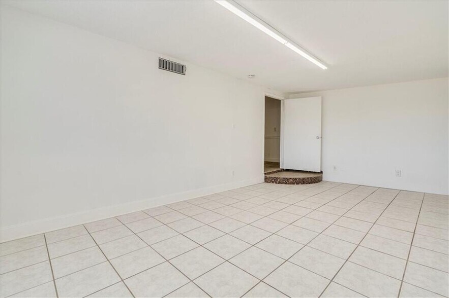 More Photos Of 1701 N Farm to Market 1626, Buda Light Distribution For Sale