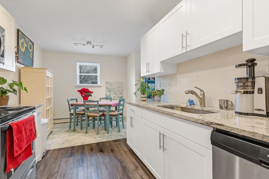 More Photos Of 200 Spruce St, Doylestown Multifamily For Sale