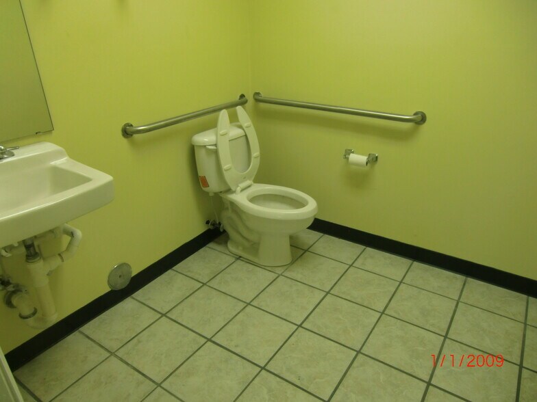 More Photos Of 500 E Wait Ave, Wake Forest Office For Lease