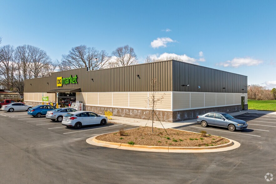 Primary Photo Of 3738 Hwy 64 w, Mocksville Storefront For Sale