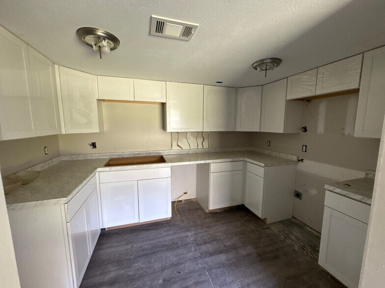 More Photos Of 3120 S Frontage Rd, Vicksburg Apartments For Sale