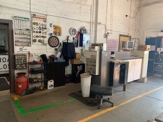 More Photos Of 1901 4th Ave, Rock Island Auto Repair For Sale