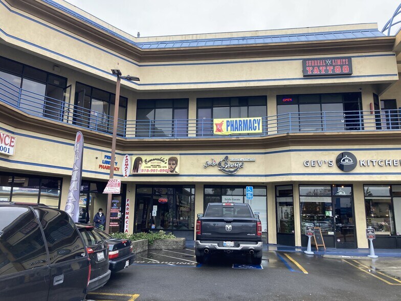 7335 Van Nuys Blvd, Van Nuys, CA 91405 Retail For Lease