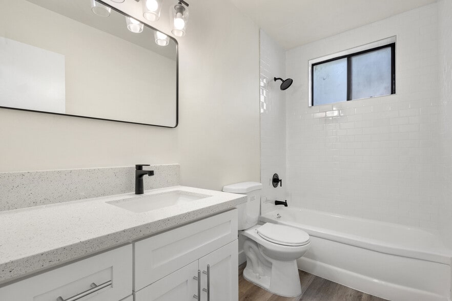 More Photos Of 200 S Avenue 59, Los Angeles Apartments For Sale