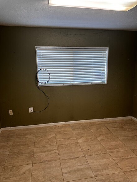 More Photos Of 3002 Manatee Ave, Bradenton Medical For Sale