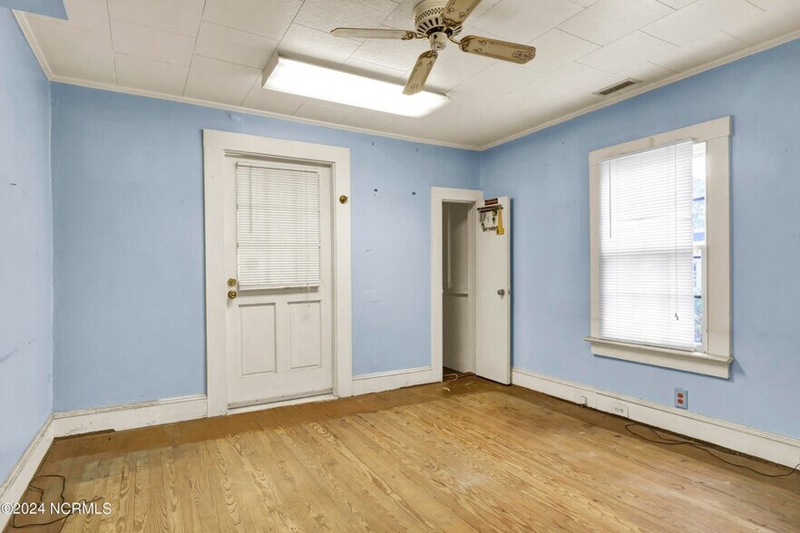 More Photos Of 5011 Wrightsville Ave, Wilmington Office For Sale