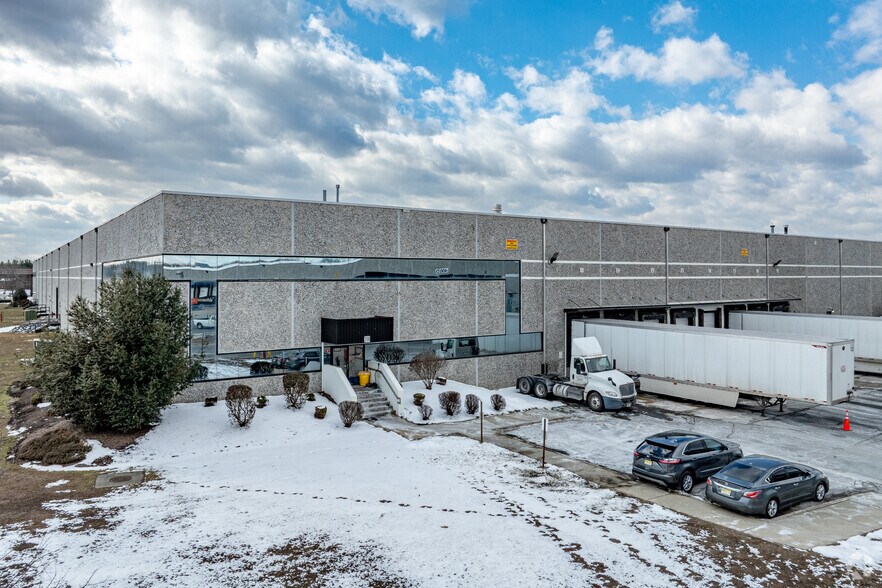 Primary Photo Of 240-290 Heller Park Ct, Dayton Distribution For Lease