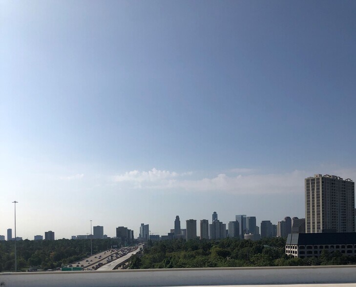 More Photos Of 333 West Loop North, Houston Office For Sale