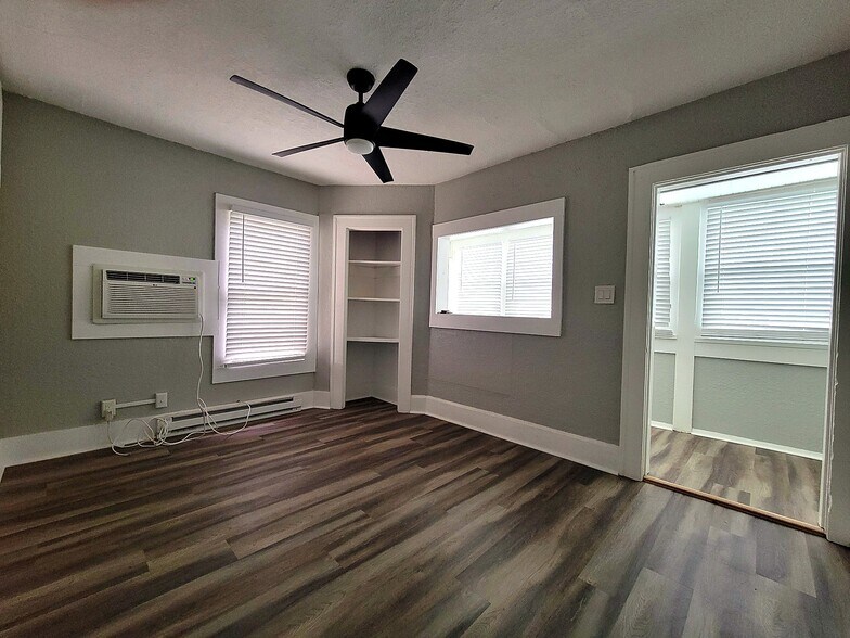 More Photos Of 619 Kirkwood Ter N, Saint Petersburg Apartments For Sale