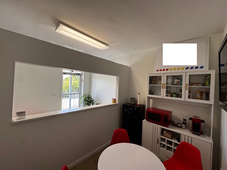More Photos Of 375 NE 54th St, Miami Storefront For Lease