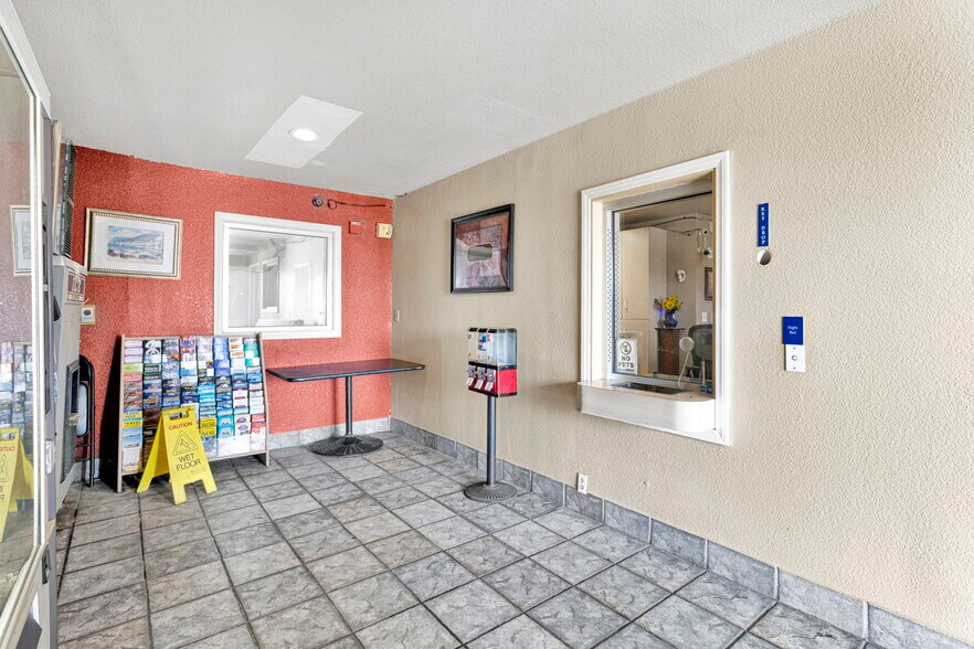 More Photos Of 16901 Stoddard Wells Rd, Victorville Hotel For Sale