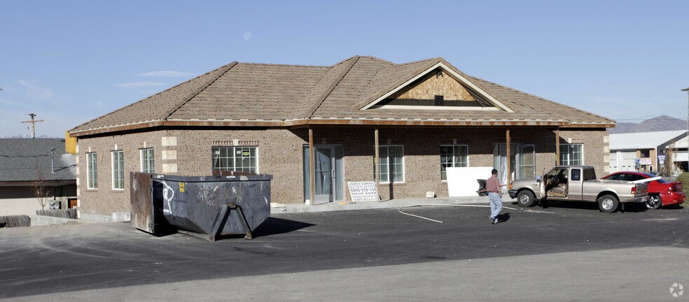 More Photos Of 571-583 W Center St, Pleasant Grove Office For Lease