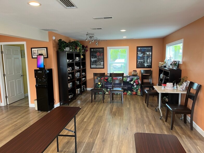 More Photos Of 27 N Morain St, Kennewick Office For Sale