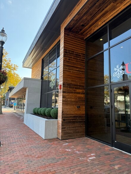 More Photos Of 140-148 Broad St, Red Bank Office For Lease