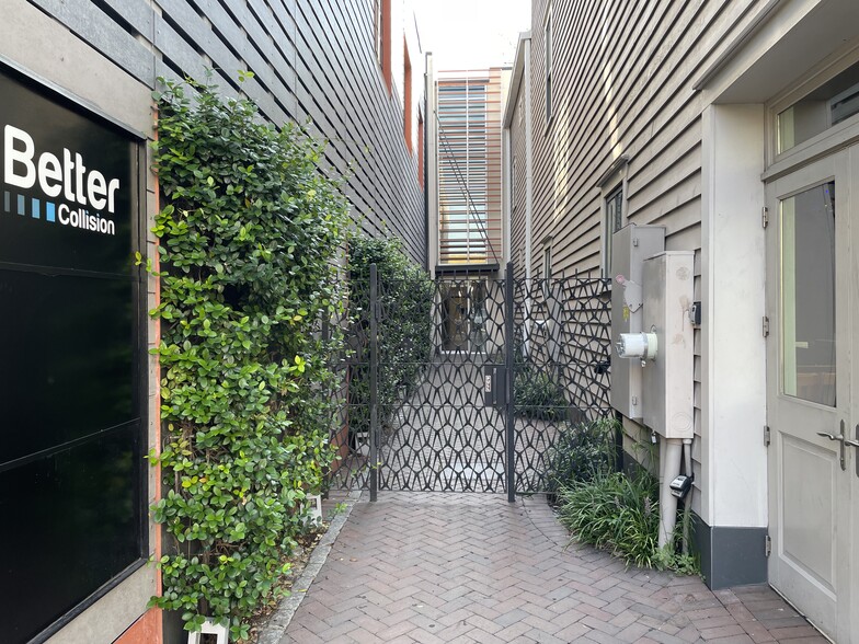 More Photos Of 484 King St, Charleston General Retail For Lease
