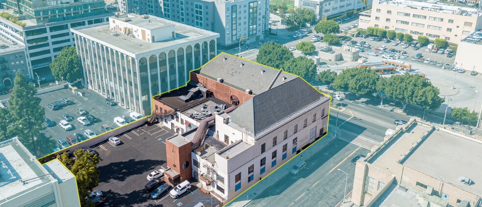 More Photos Of 3100 Wilshire Blvd, Los Angeles Storefront For Sale