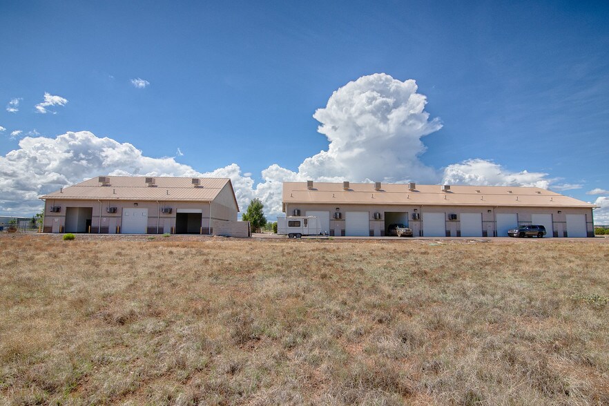 More Photos Of 1321 E Lumbermans Loop, Show Low Warehouse For Lease