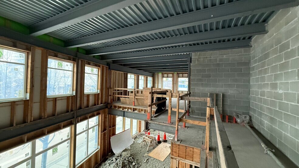 More Photos Of 1659 Water St, Kelowna General Retail For Lease
