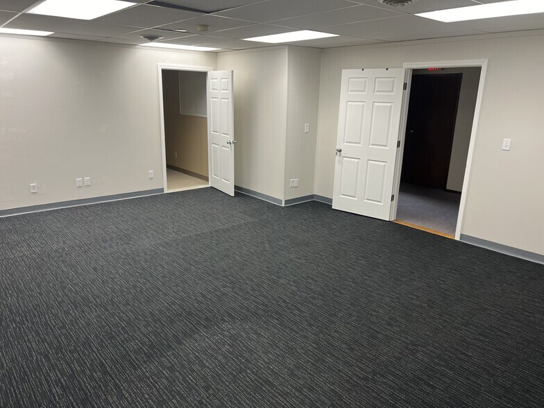 More Photos Of 345 Dick Rd, Depew Office For Lease