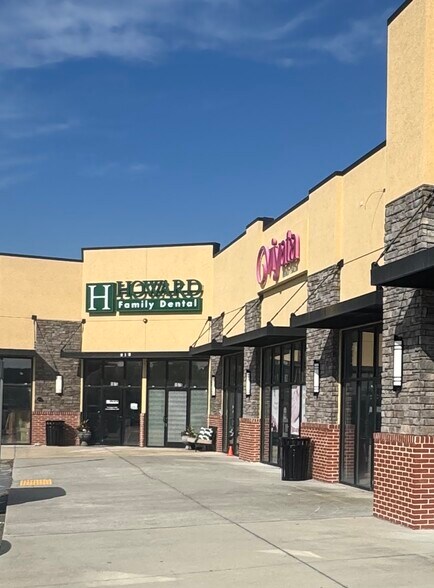More Photos Of 810 Towne Center Blvd, Pooler Storefront For Lease